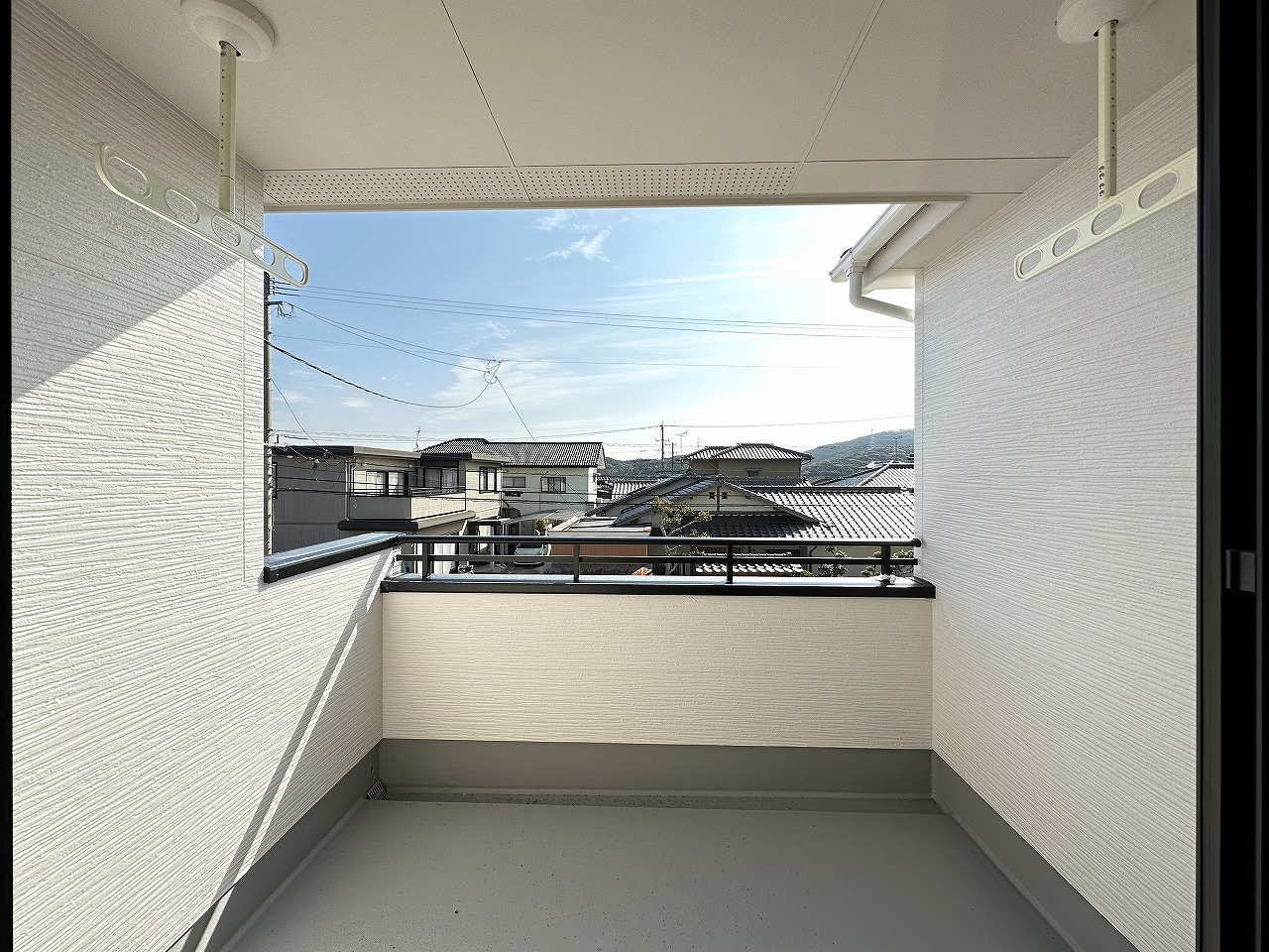 南東側洋室バルコニー