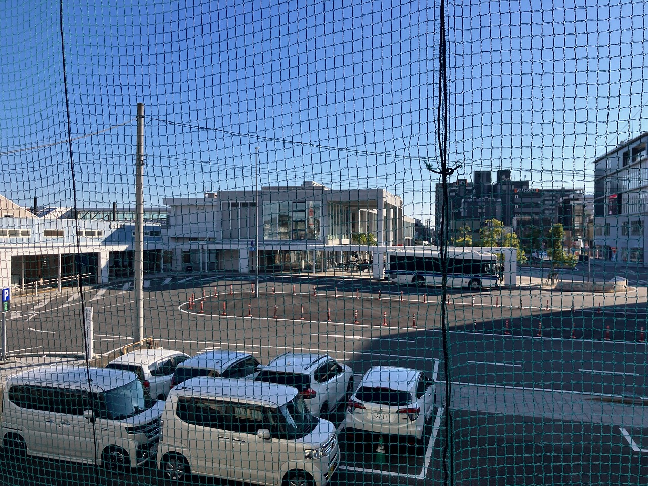 バルコニーから見える延岡駅