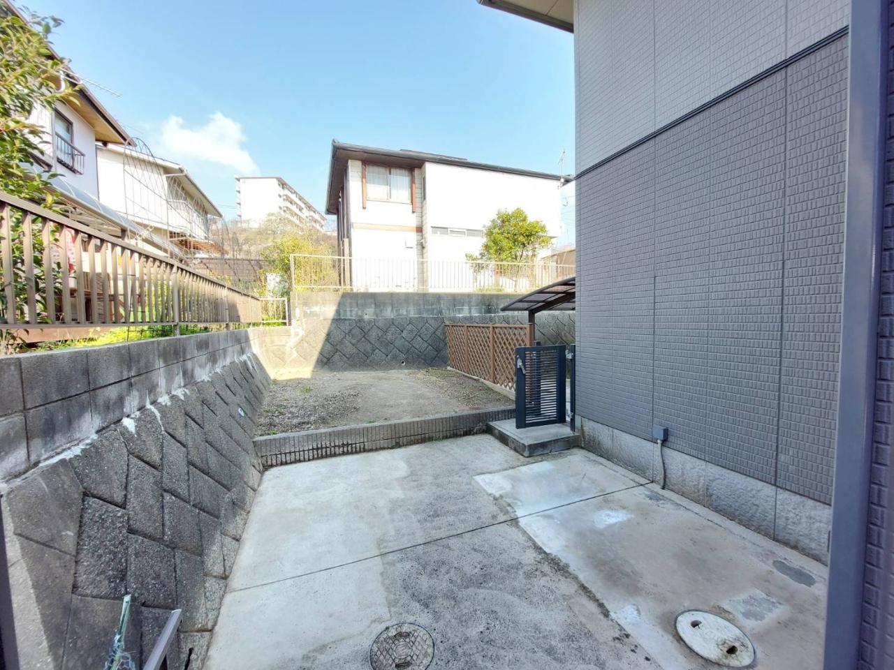 裏にも倉庫等置けるスペース有ります♪