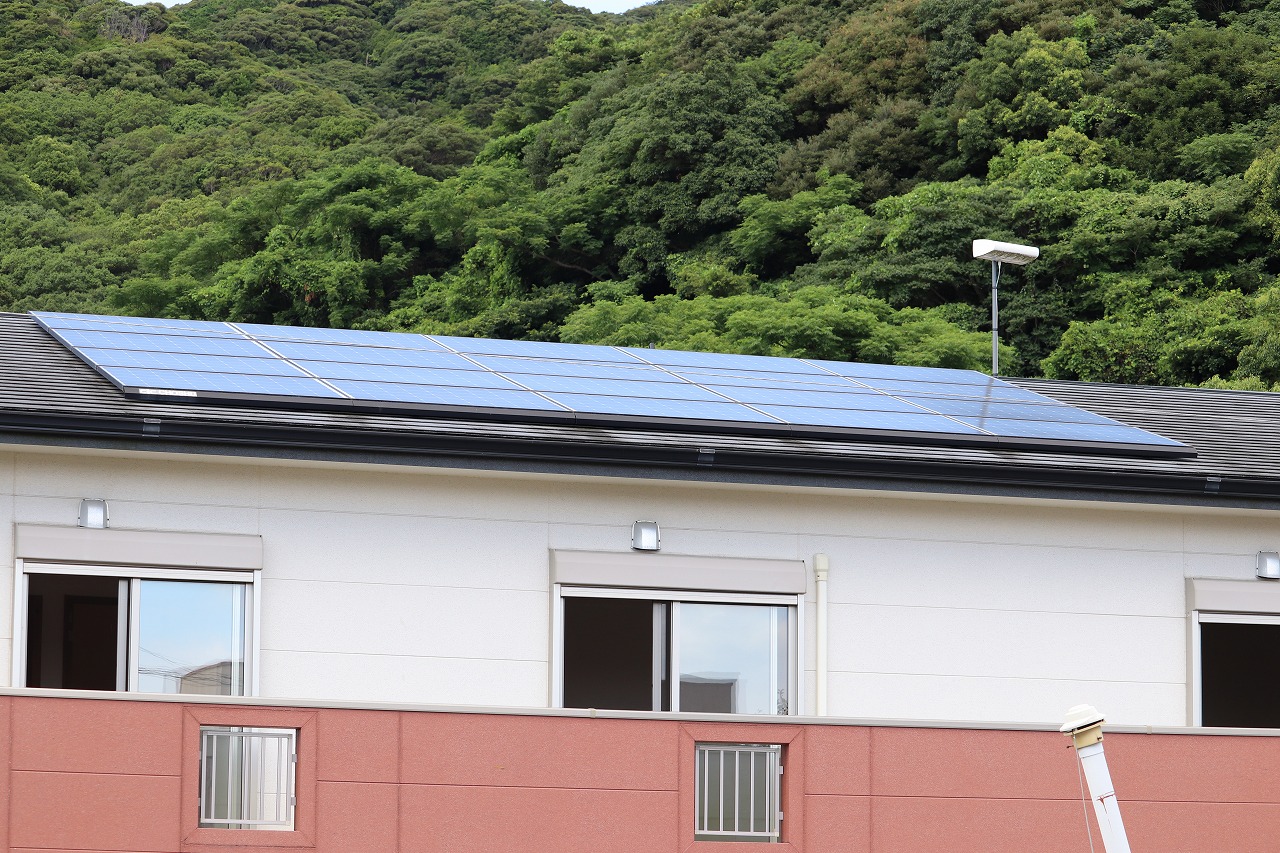 太陽光パネルあり