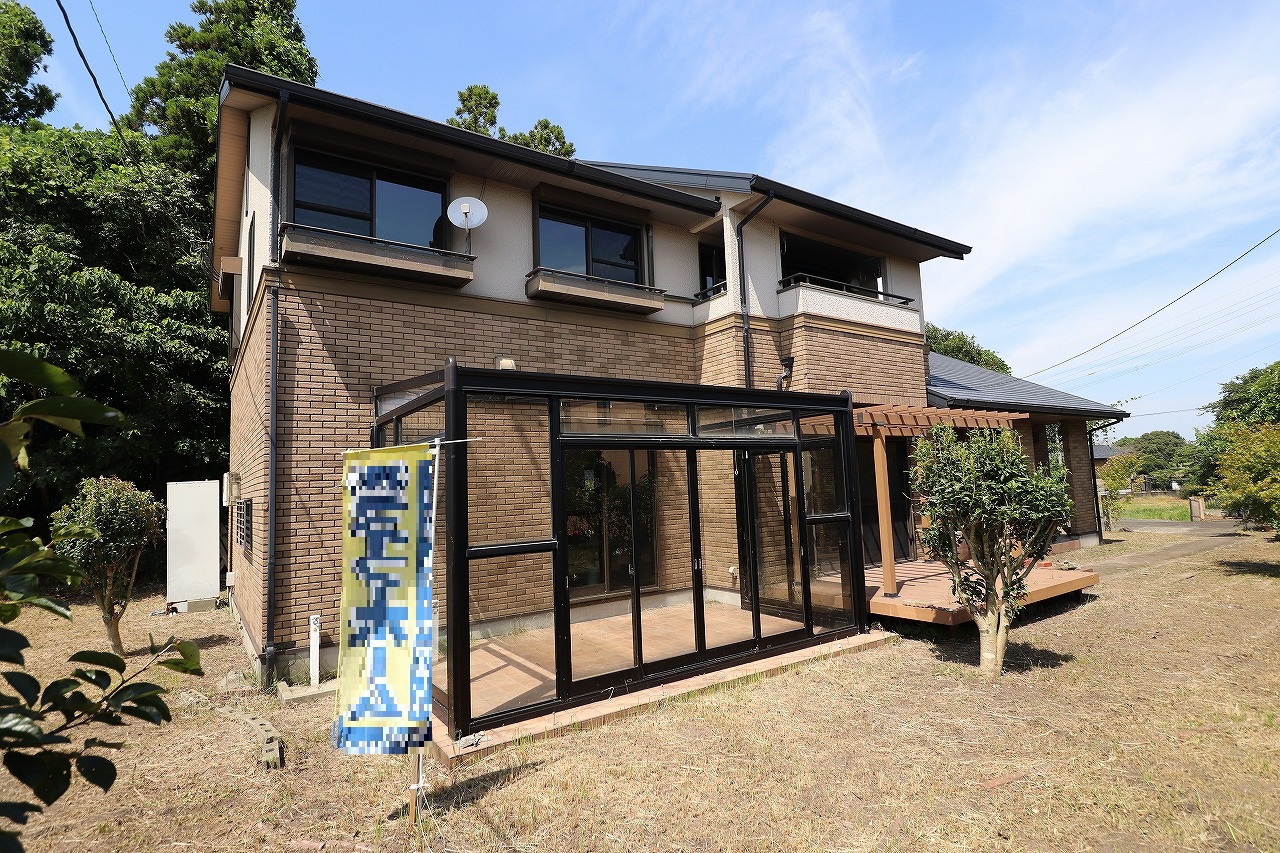 外観 土地約256坪