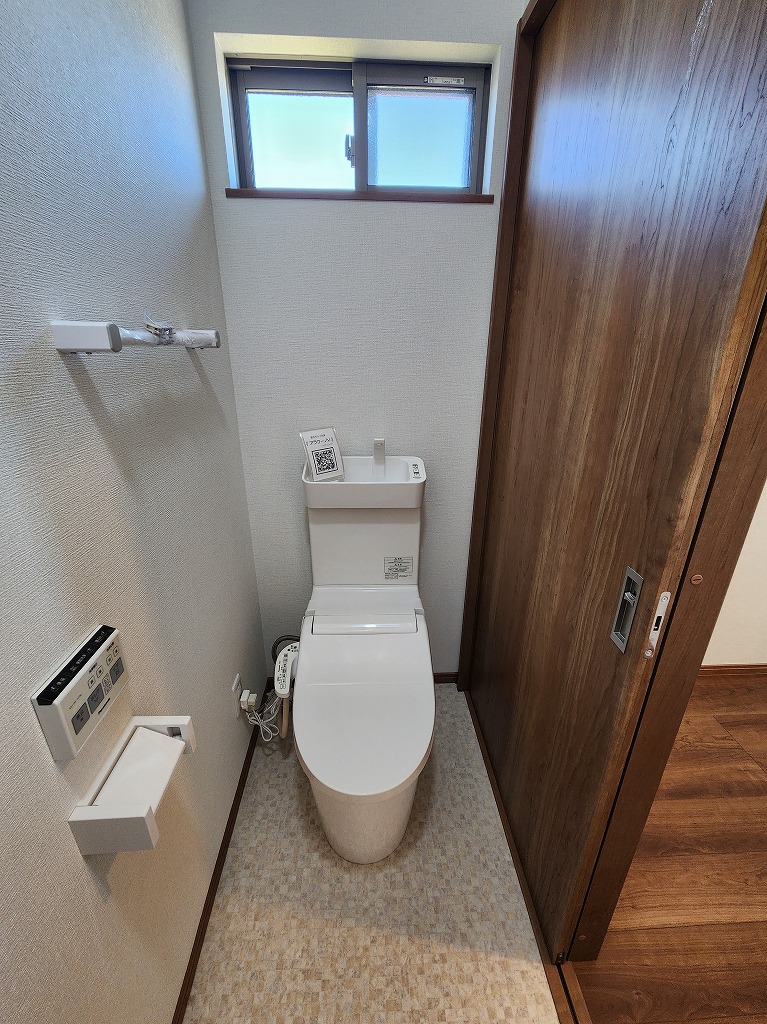 ２Fトイレ