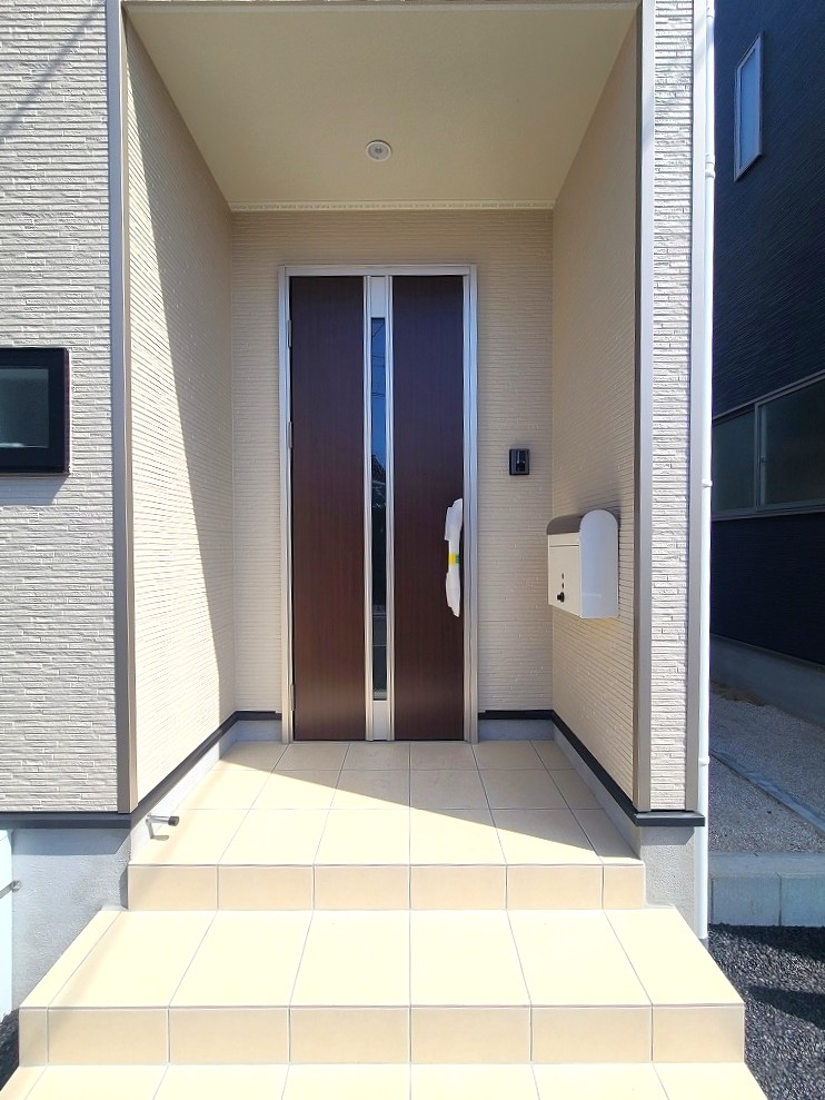 玄関アプローチ