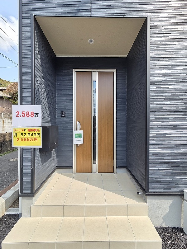 玄関アプローチ