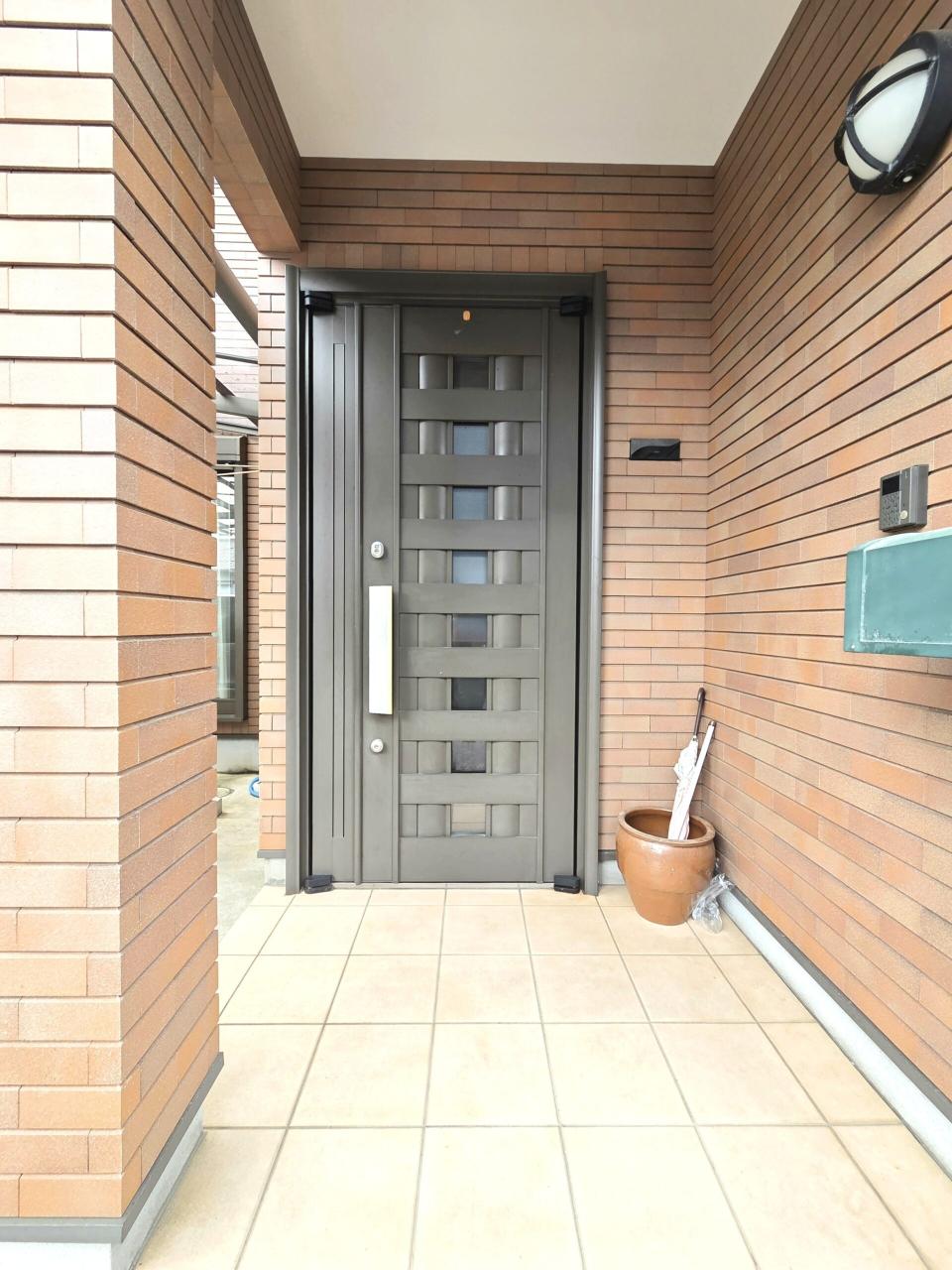 玄関アプローチ