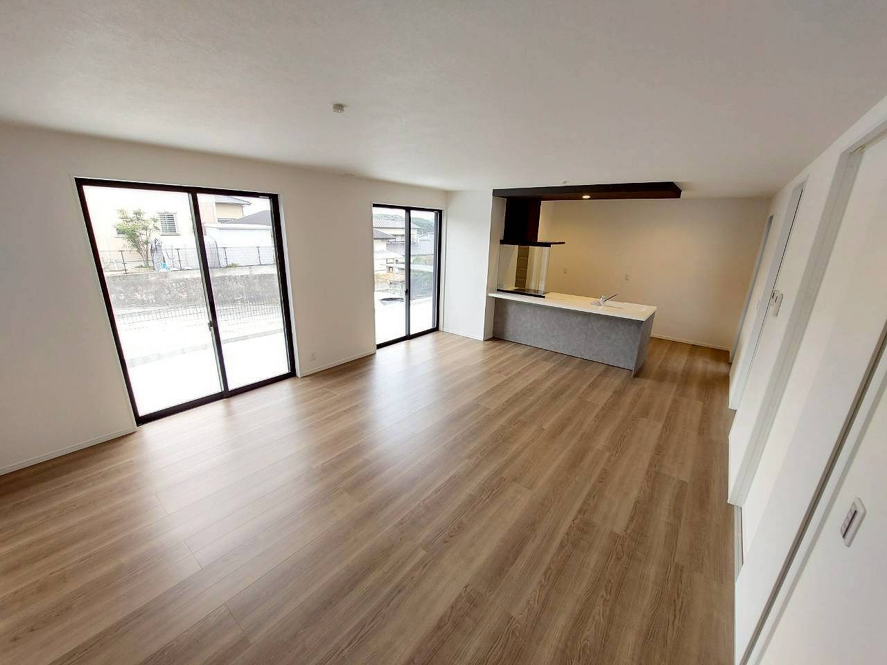 リビング　光もしっかり入ります♪