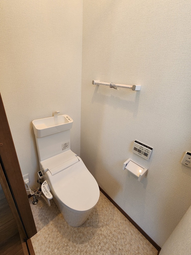 ２Fトイレ