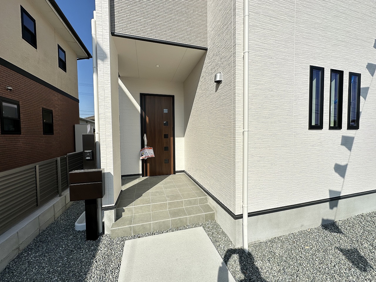 玄関ポーチ