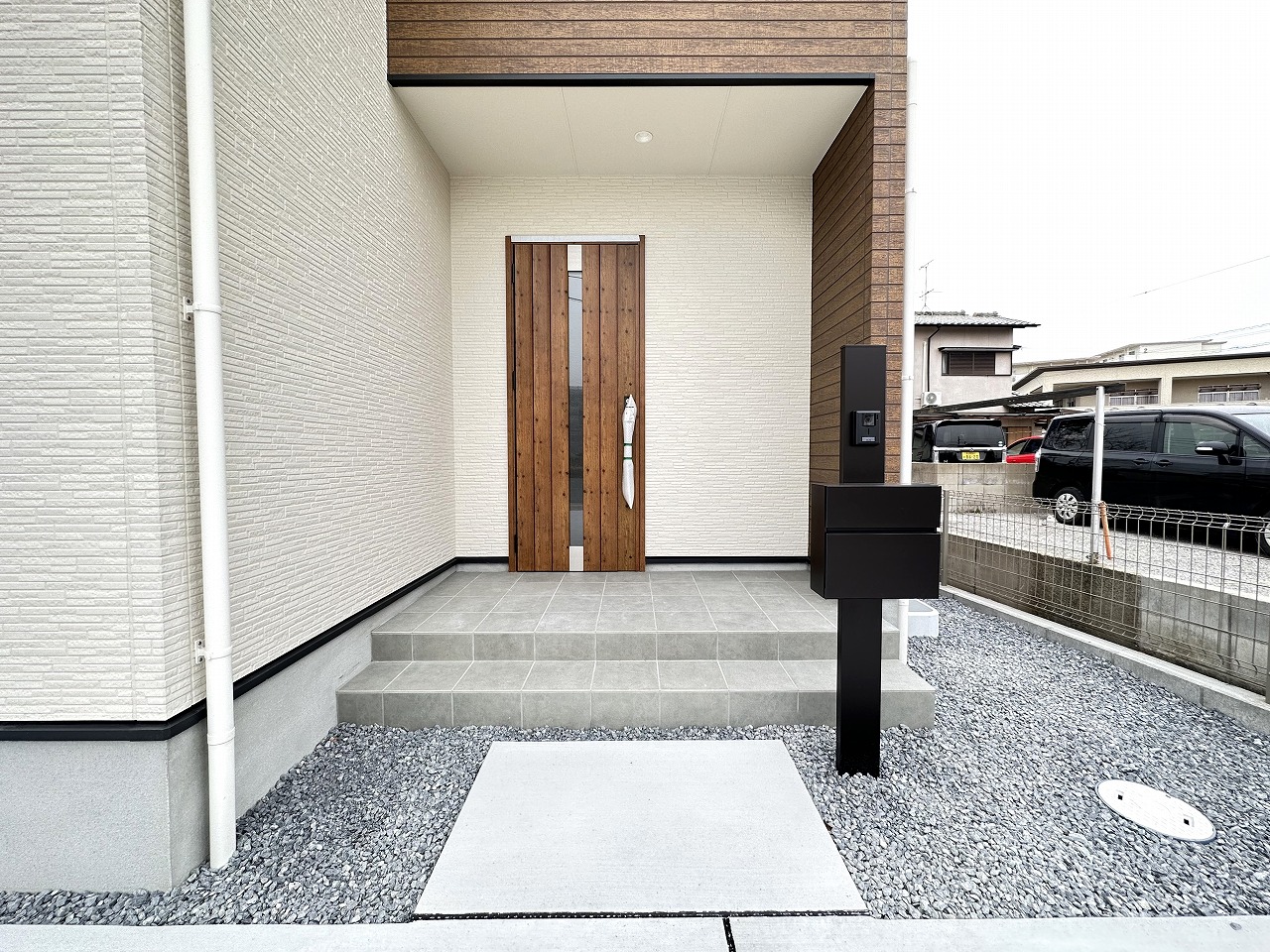 玄関ポーチ
