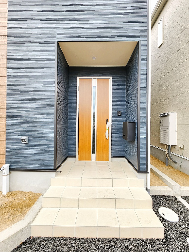 玄関アプローチ