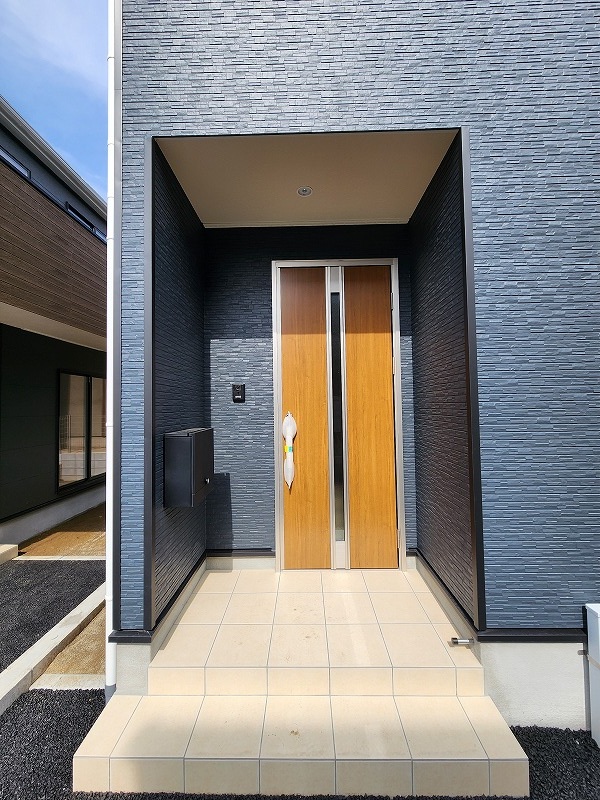 玄関アプローチ