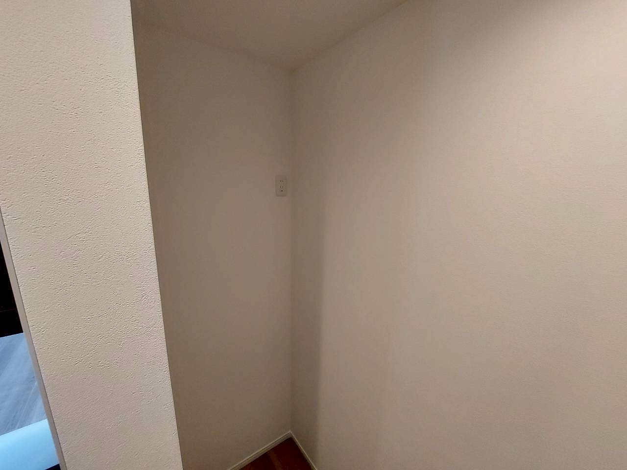 キッチン横スペース　冷蔵庫等を目隠し状態で設置出来ます♪