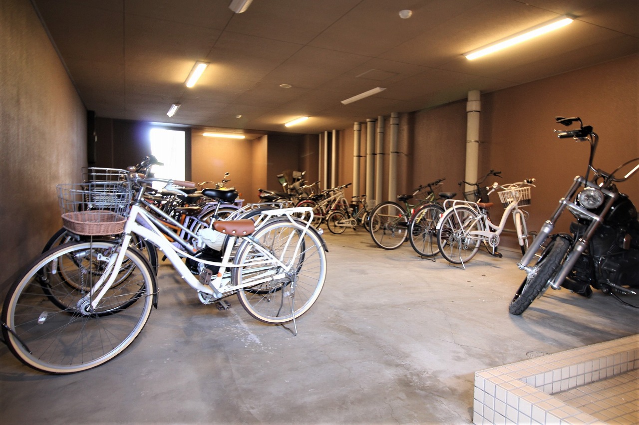 バイク置場・駐輪場