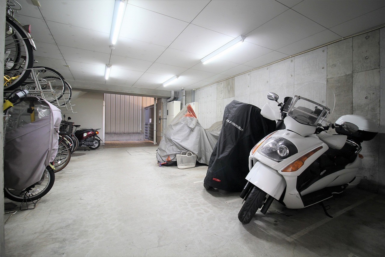 バイク置場・駐輪場