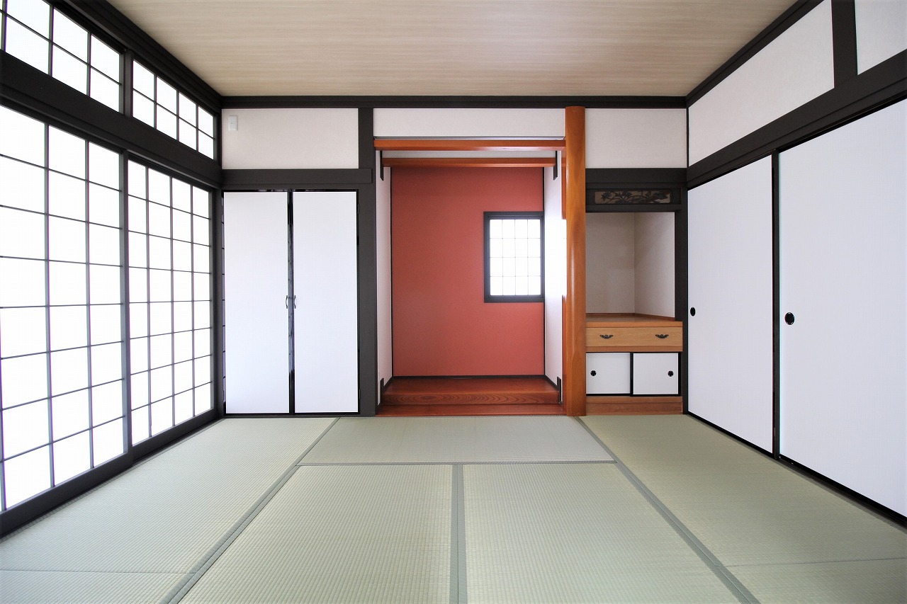 床の間付の情緒漂う和室(約８帖)