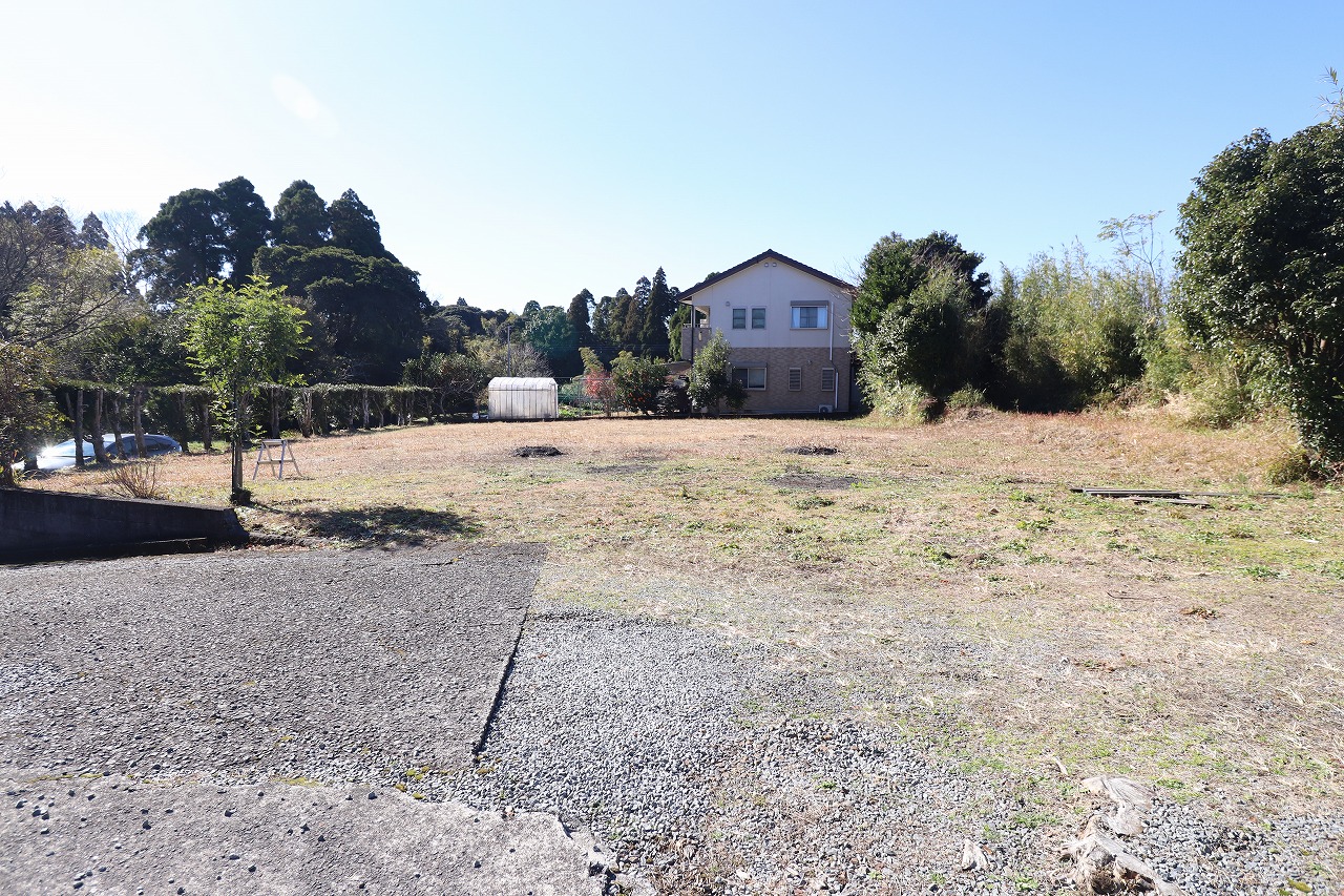 駐車場、家庭菜園のスペースあり